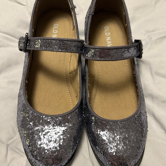 Girl’s Sz 13 Mary Janes - Picture 2 of 5